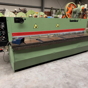 BOMBLED 3020 x 4 mm zderzak elektr.